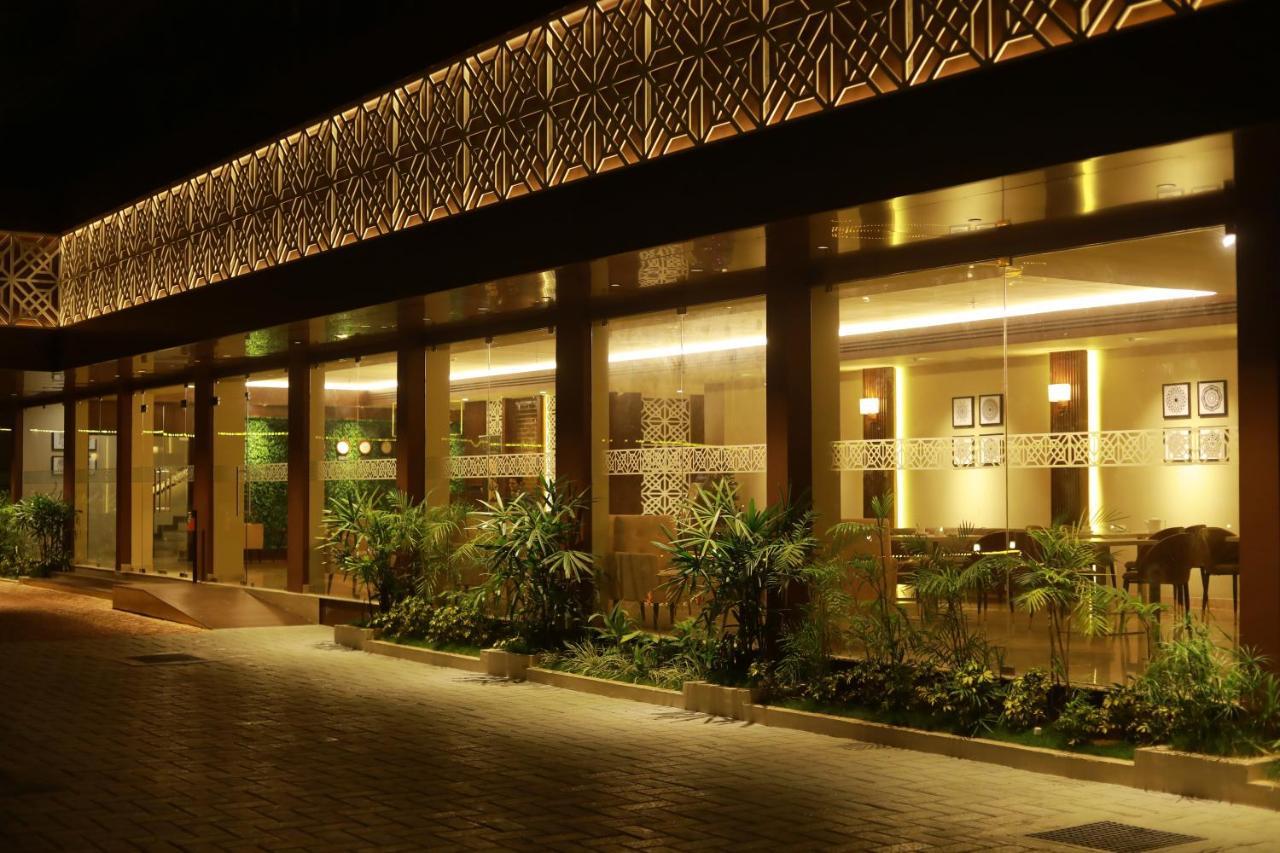 Magnet Hotel Kannur Buitenkant foto