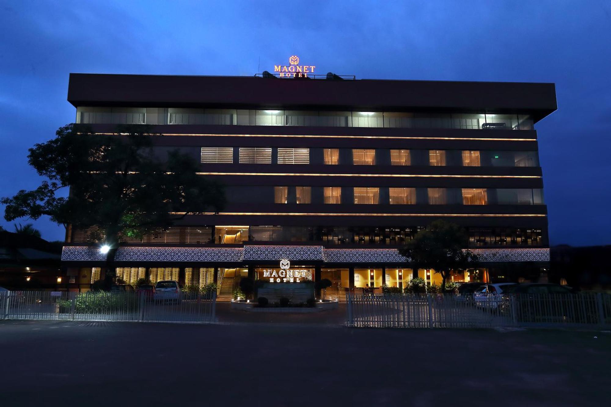 Magnet Hotel Kannur Buitenkant foto