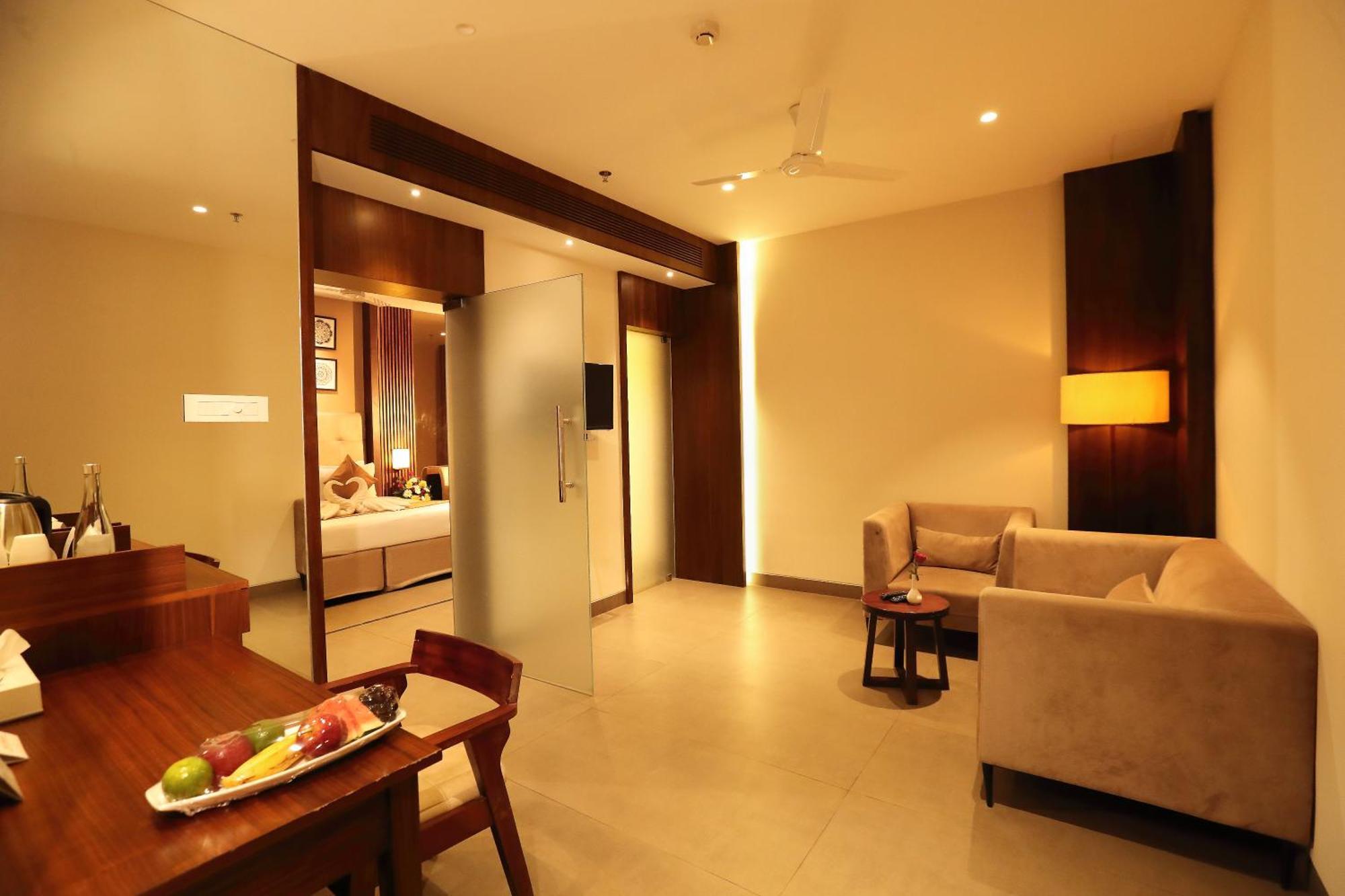 Magnet Hotel Kannur Buitenkant foto