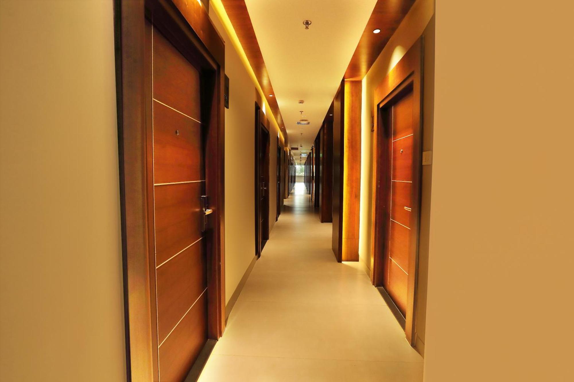 Magnet Hotel Kannur Buitenkant foto